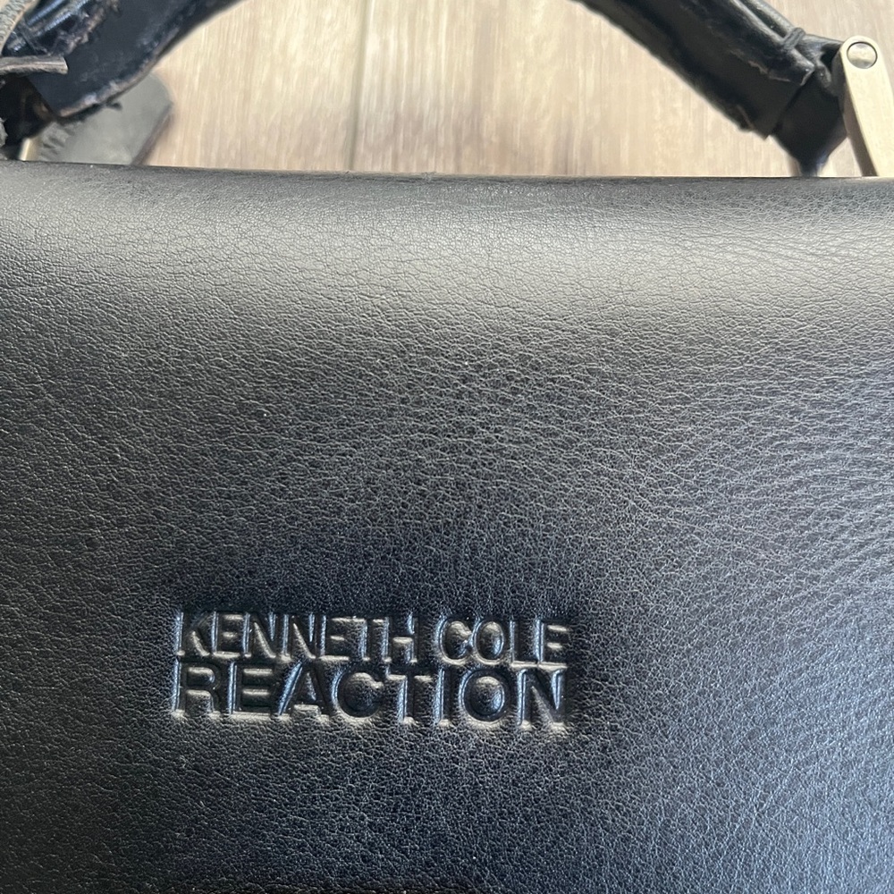 Kenneth Cole Reaction Leather Classic Black Porfolio/Briefcase - Picture 6 of 7